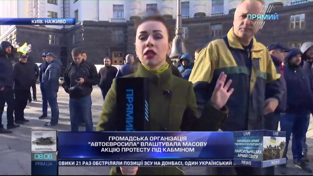 Гройсман пообіцяв жодних підвищень цін на пальне, активісти згорнули акцію протесту
