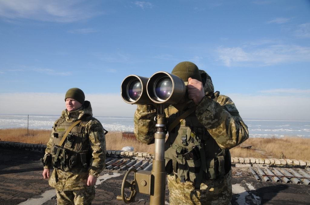 На госгранице Украины началась спецоперация с привлечением авиации и кораблей