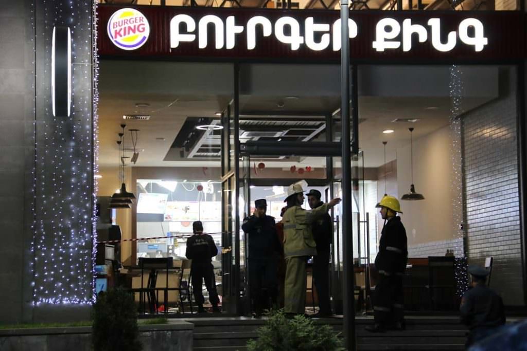 У ресторані “Burger king” в центрі Єревана стався вибух: є постраждалі