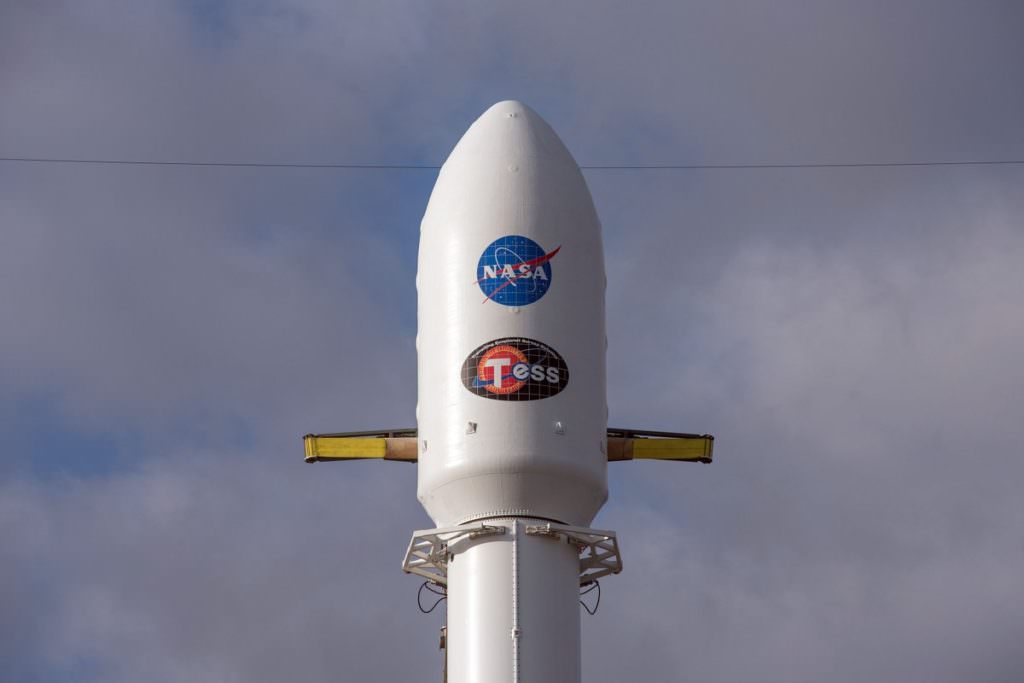SpaceX провела успішний запуск ракети з телескопом для пошуку екзопланет
