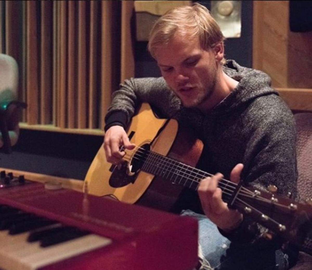 Умер культовый шведский диджей Avicii: вспоминаем самые популярные работы