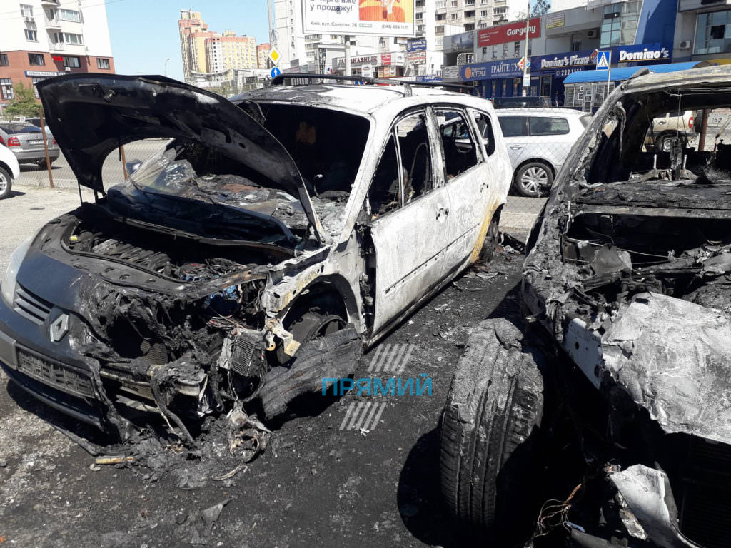 Підпал авто помічника нардепа Мосійчука: Фото з місця події