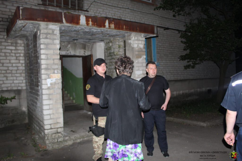 Бойовики обстріляли багатоквартирний будинок у Торецьку