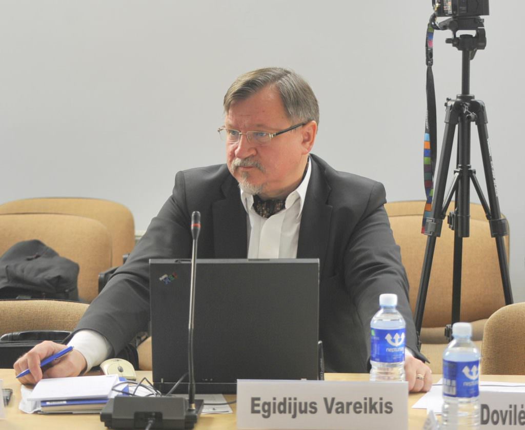 У ПАРЄ вимагають від РФ негайно звільнити українського режисера Сенцова
