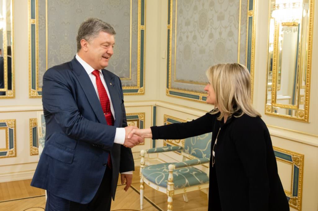 Порошенко провел встречу с руководством компании General Electric