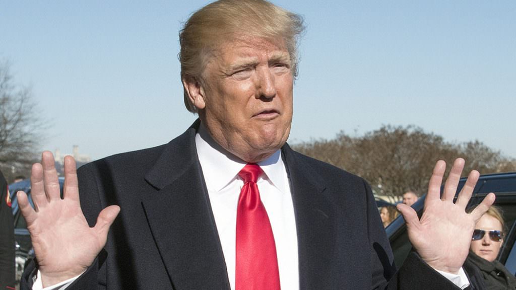 44 вопроса Мюллера к Трампу по «российской делу»: Вcе подробности на «Прямом»