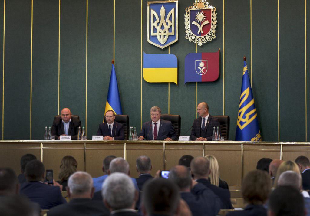 Украина вернется в Европу и вступит в НАТО — Порошенко