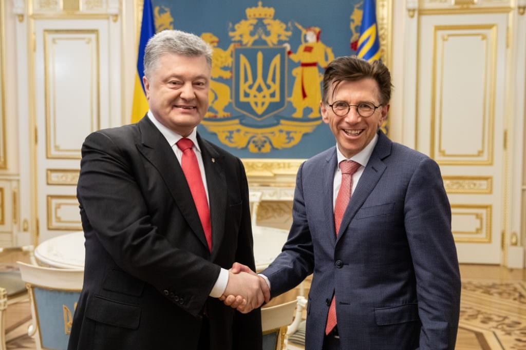 Украина серьезно подготовилась к проведению финальных матчей УЕФА — Порошенко