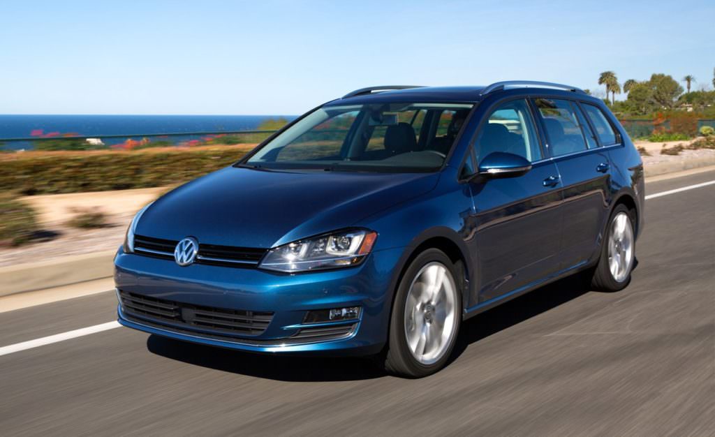 Отмена регистрации нескольких тысяч автомобилей Volkswagen Golf в Украине: что делать владельцам