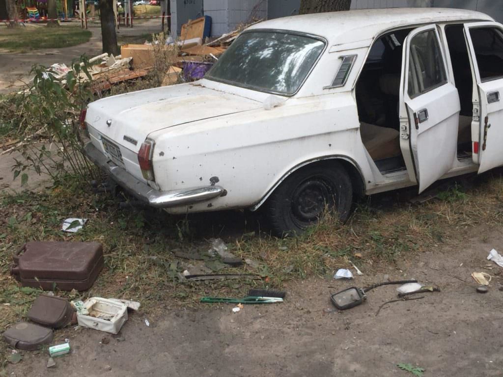 Владелец автомобиля, в котором в Киеве подорвались четверо детей, бежал в Ровенскую область