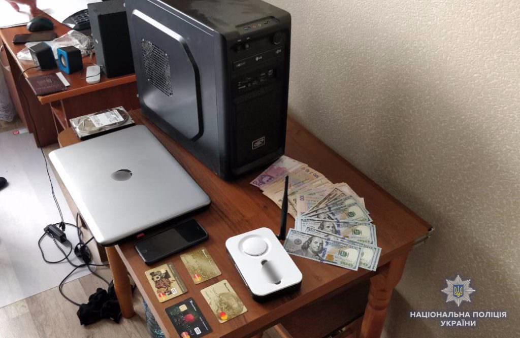 Киберполиция разоблачила один из крупнейших пиратских онлайн-кинотеатров в Украине