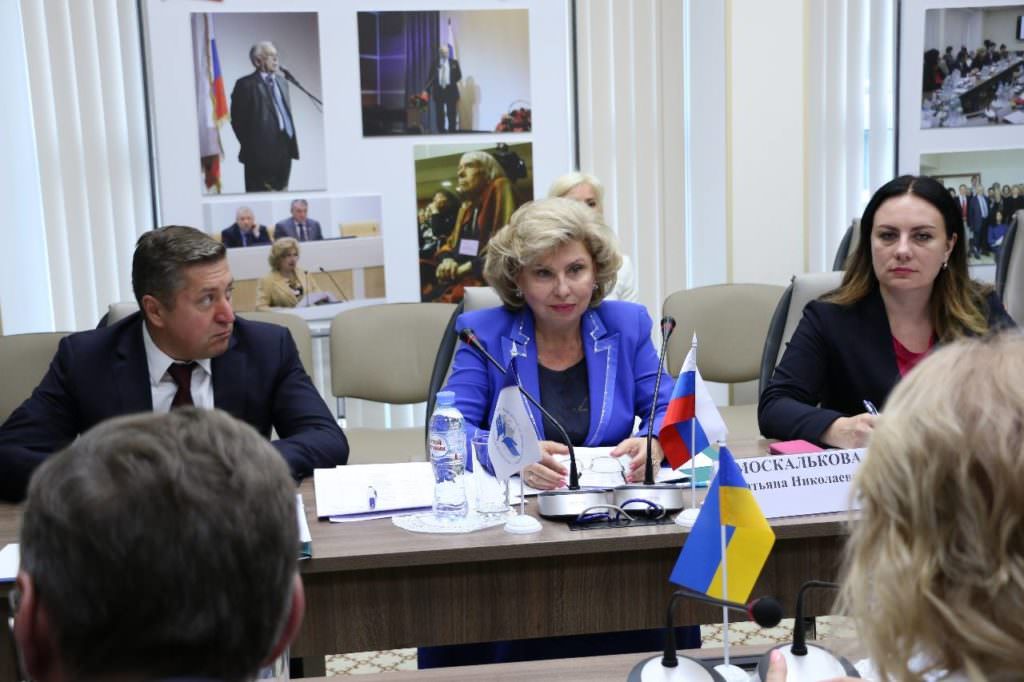 Москалькова і Денісова домовилися про візити до Сенцова і Вишинського