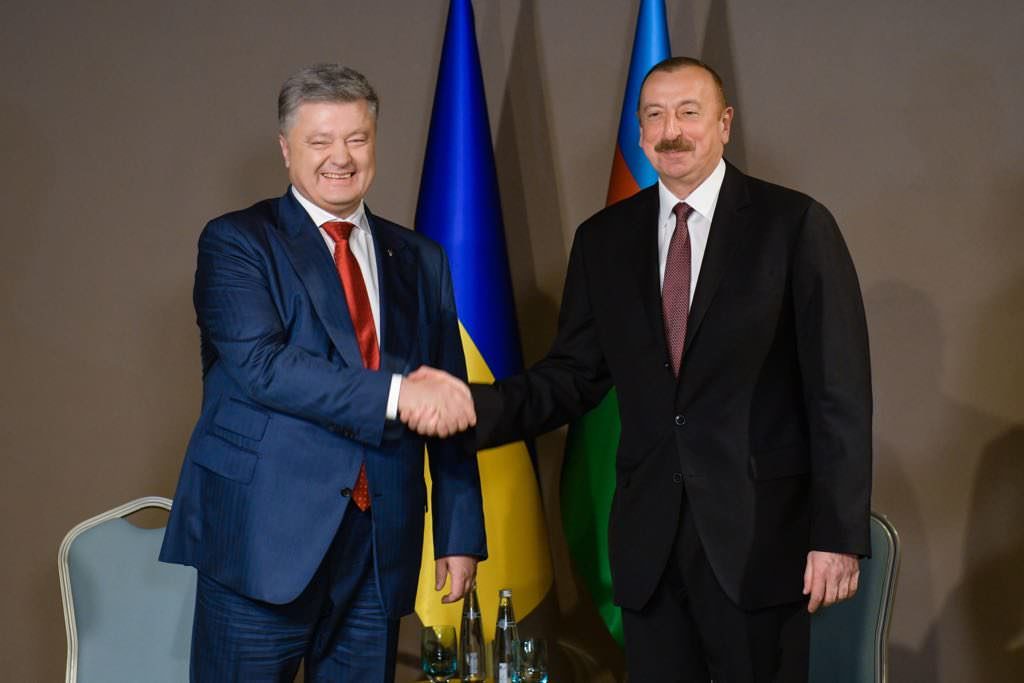 Петро Порошенко проводить переговори з Ільхамом Алієвим у турецькому Ескішехірі: відомо про перші домовленості