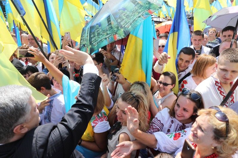 Порошенко хресна хода
