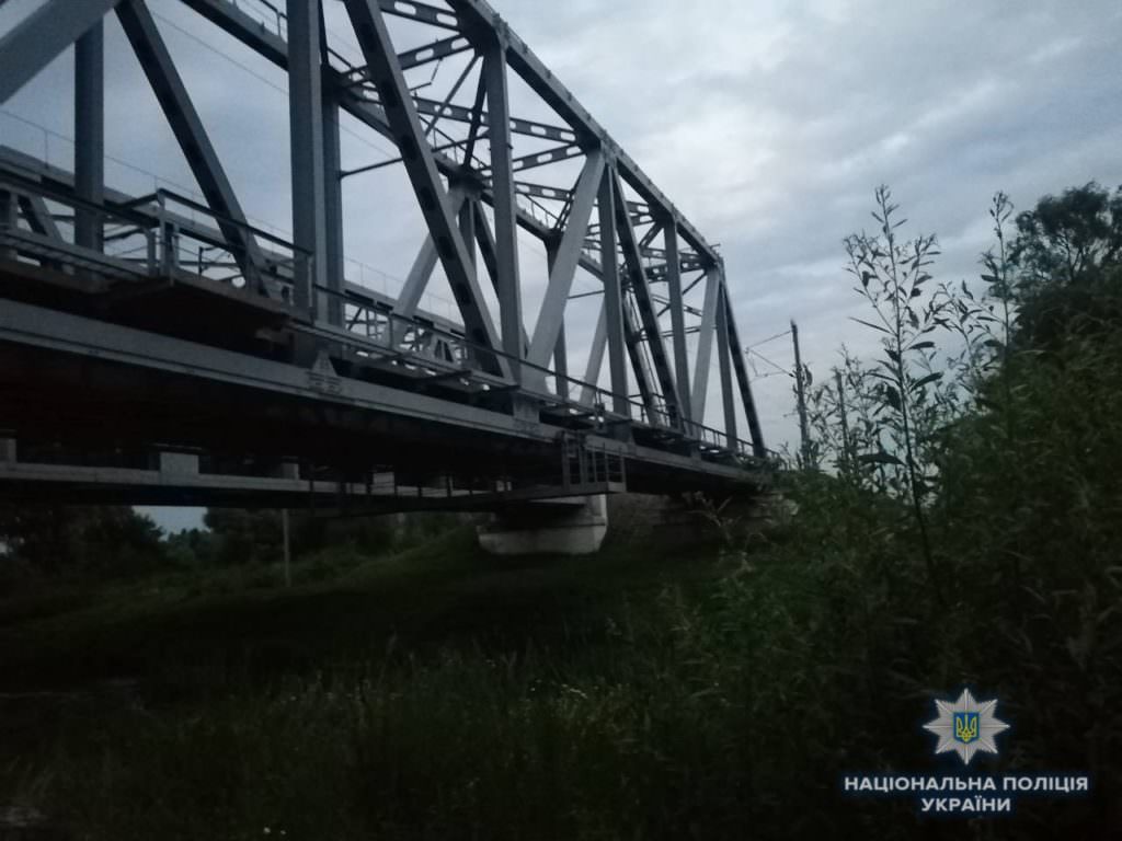 На Київщині 15-річний юнак загинув від удару струмом