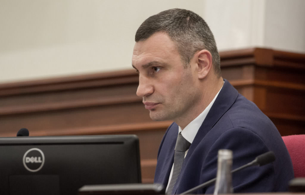 Если команда Зеленского сможет политически «завалить» Кличко, то все остальные мэры станут «ручными» — Магда