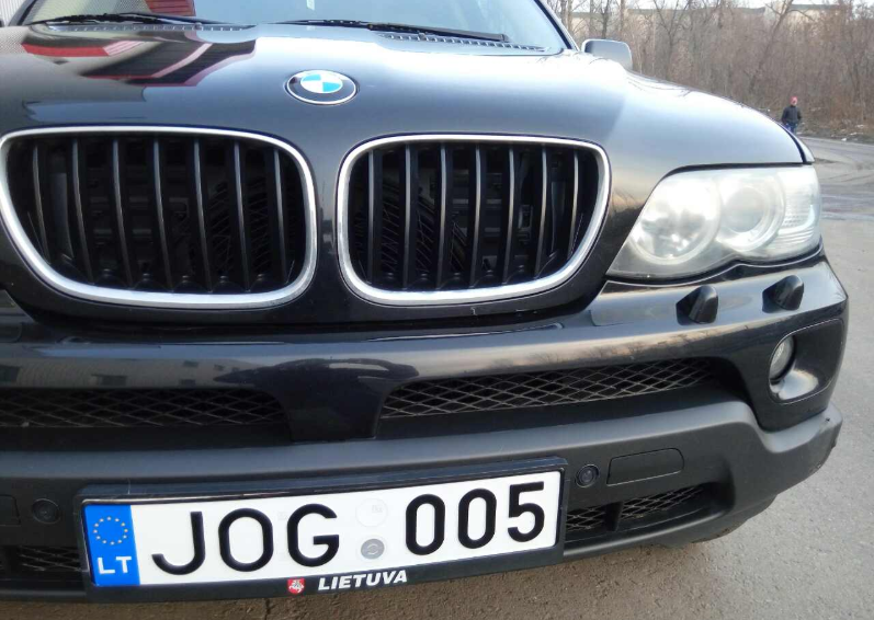 Кошти від розмитнення “євроблях” підуть у пенсійний фонд – Гончаренко
