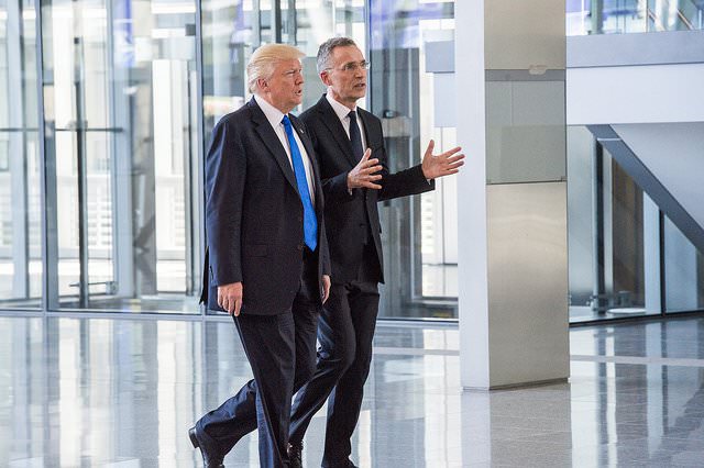 На саміті НАТО перша сенсація: Трамп і Столтенберг розсварилися через гроші