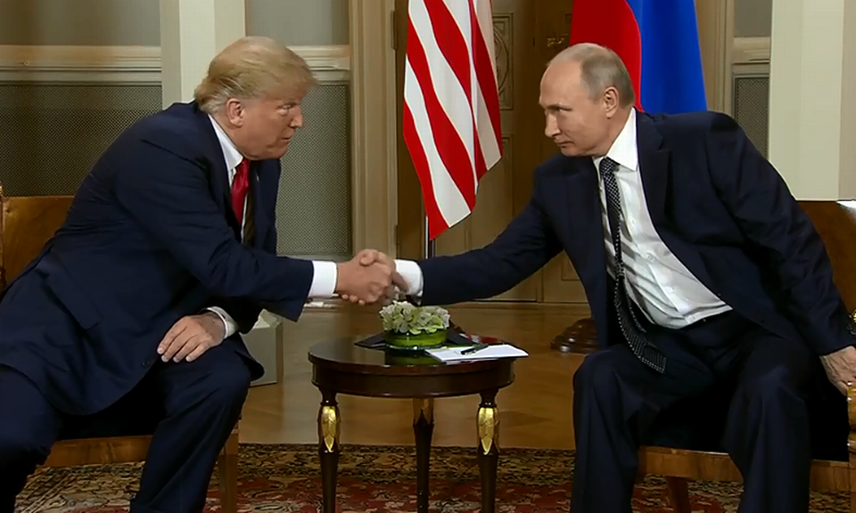 Трампу лестить, що він з Путіним вирішуватиме долю людства — Пономарьов