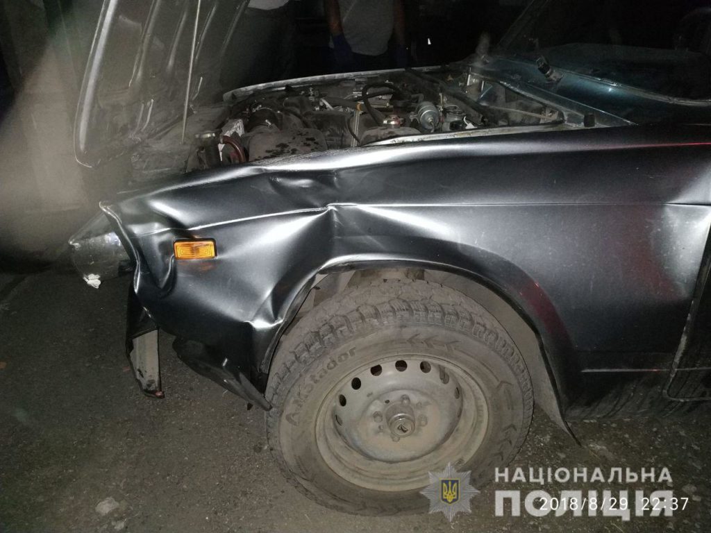 На Днепропетровщине водитель на пешеходном переходе сбил 15-летнюю девушку и скрылся: в полиции сообщили подробности