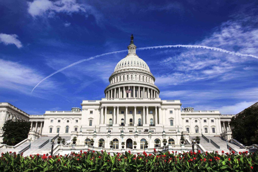 У США анонсували зміни для власників робочих віз