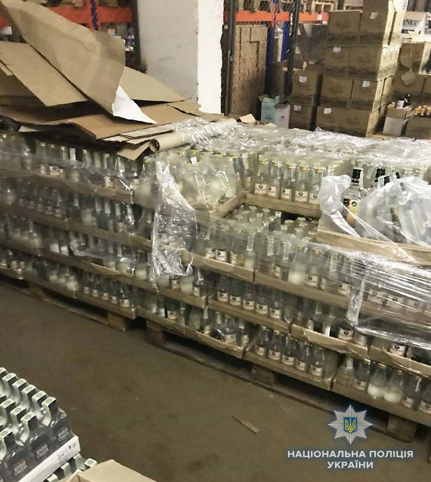 облава на склад алкоголю в Києві