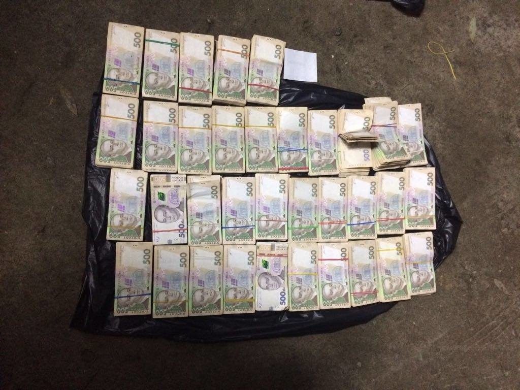 У Києві судитимуть банду, яка вкрала у киян 14 млн гривень