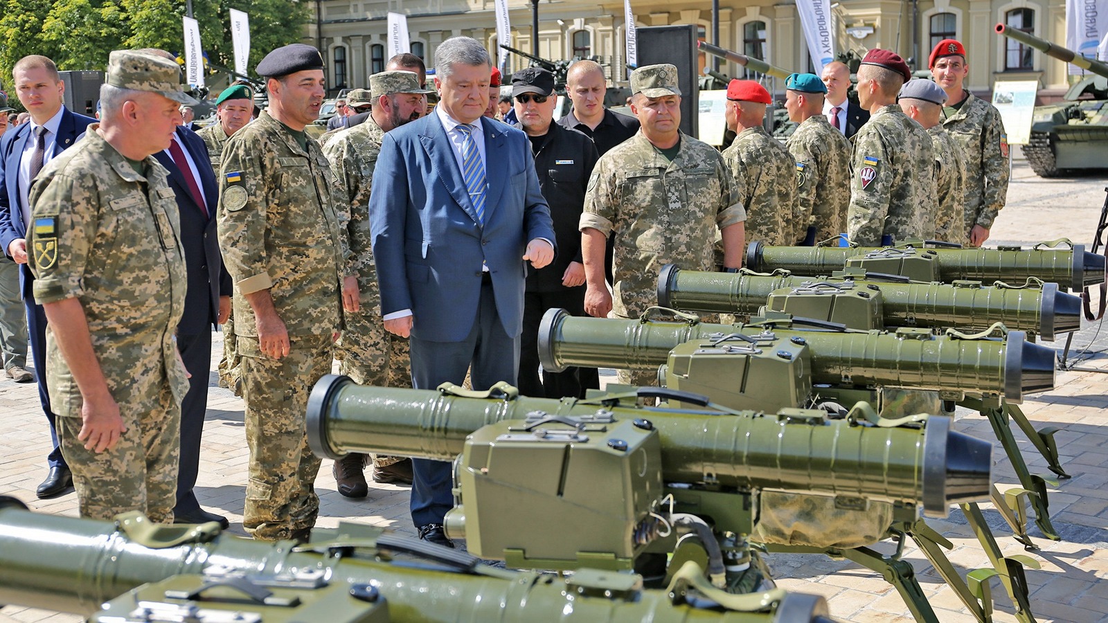 виставка озброэння