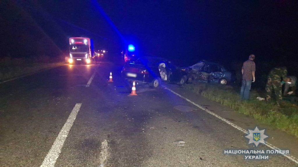 Троє загиблих, багато постраждалих: під Києвом сталась страшна ДТП