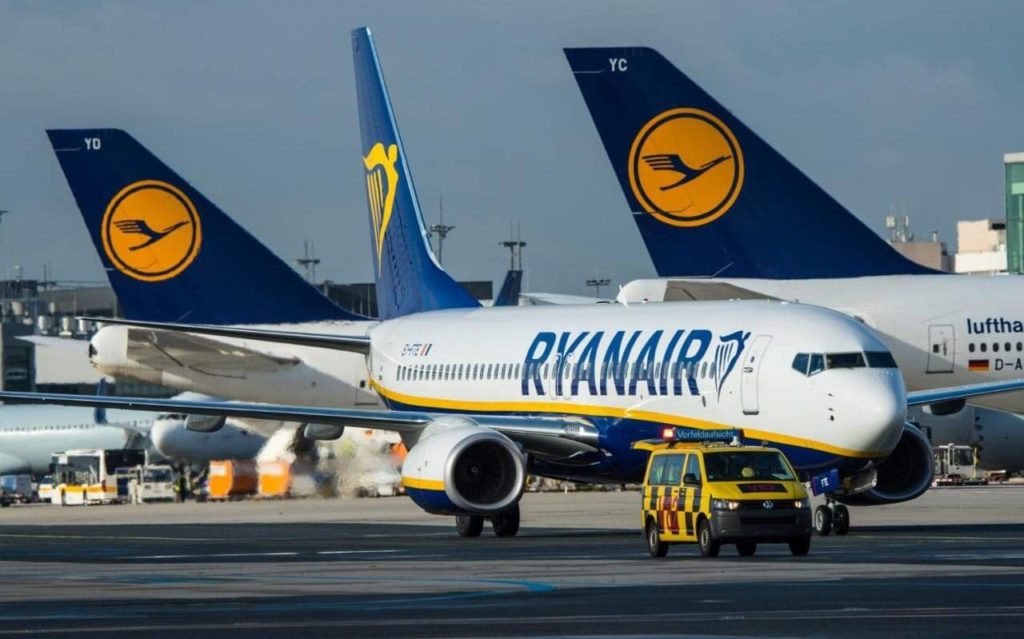 Крупнейшая забастовка пилотов в истории Ryanair: авиакомпания отменила уже 400 рейсов