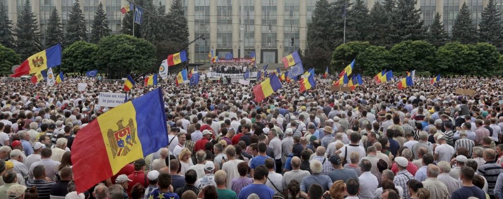 Мітингувальники у Кишиневі відновлять антиурядові протести вночі – кореспондент “Прямого”