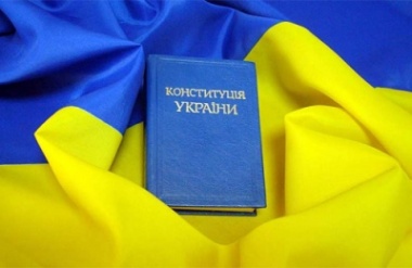 В этом парламенте есть 300 голосов за поправку в Конституцию, фиксирующую вступление Украины в ЕС и НАТО — эксперт