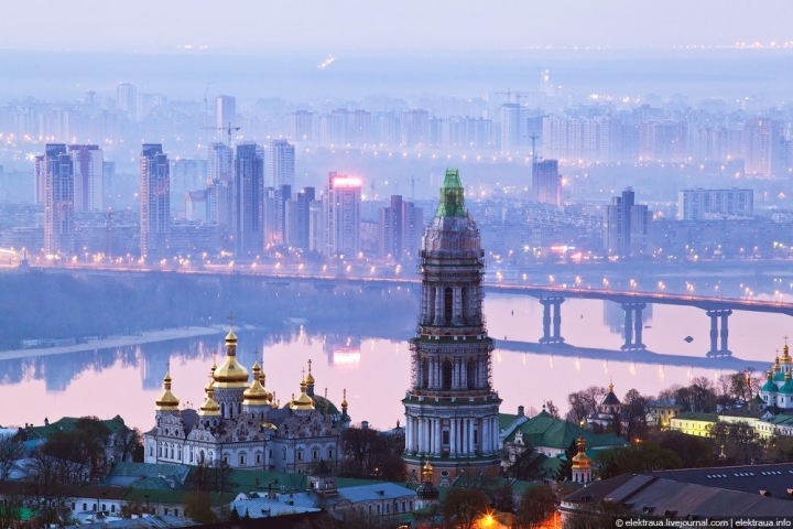Київ рекордно опустився у рейтингу міст за версією The Economist