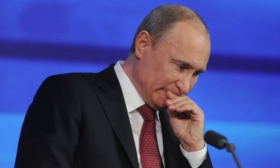 Санкції дуже сильно впливають на російську економіку і Путін боїться, що вони призведуть до бунту – Фейгін