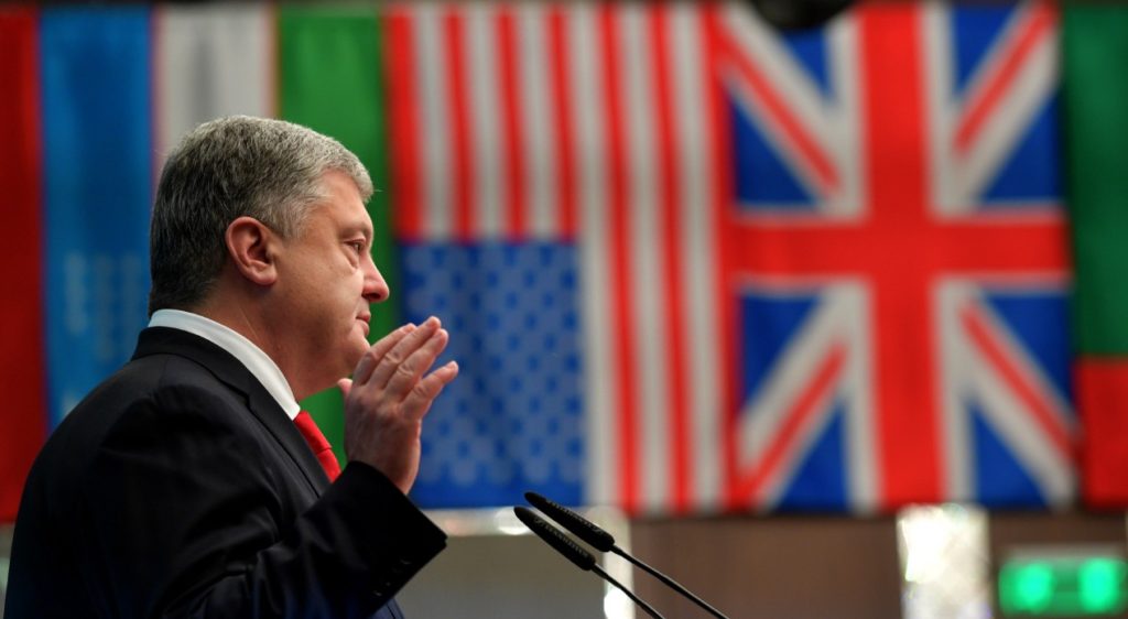 У мене немає і бути не може бізнесу в Росії — Порошенко