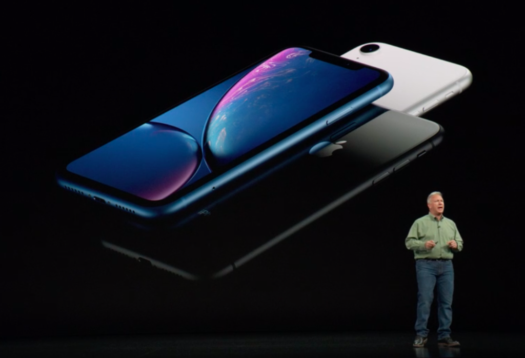 Apple представила три iPhone и Watch Series 4:  фото новинок, характеристики и цены