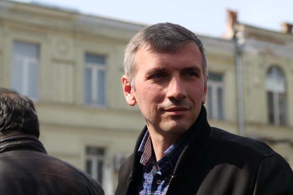 В Одесі стріляли в активіста Михайлика: стан потерпілого стабільний, йому надано охорону