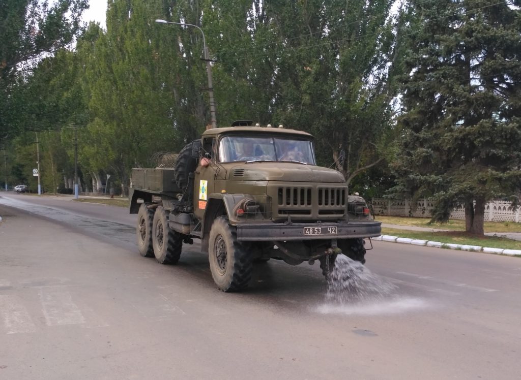 Хімічні викиди у Криму: на Херсонщині проведено знезараження 300 км автодоріг