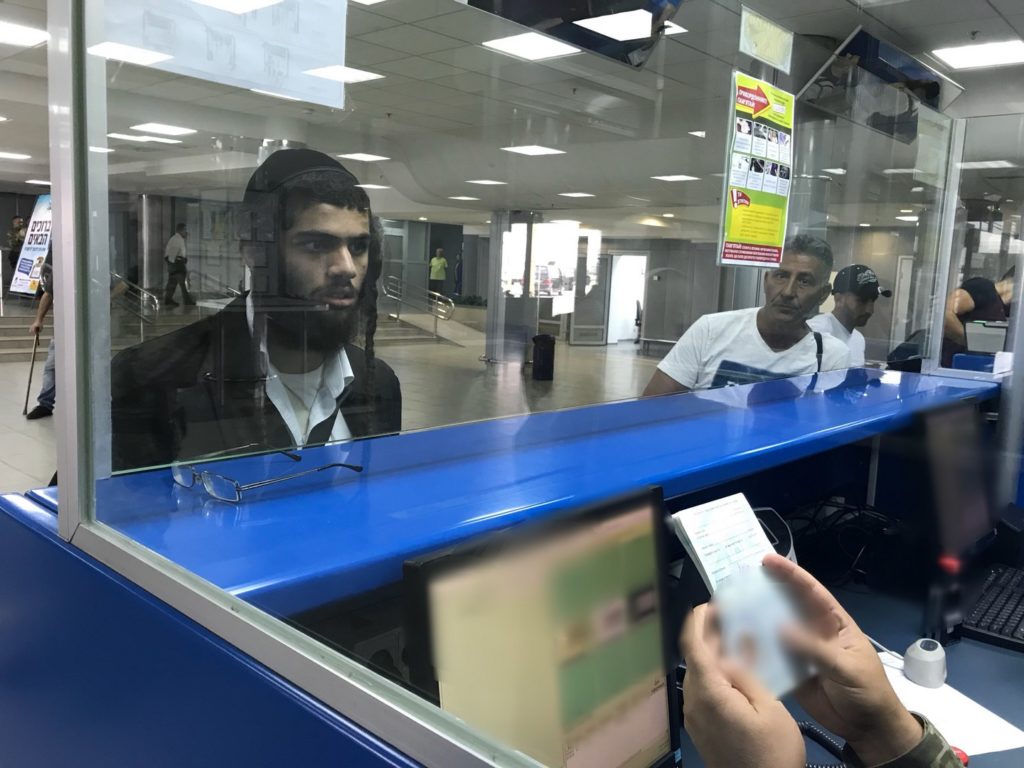 Мер Умані погрожує встановити блокпости, щоб не пустити хасидів до міста