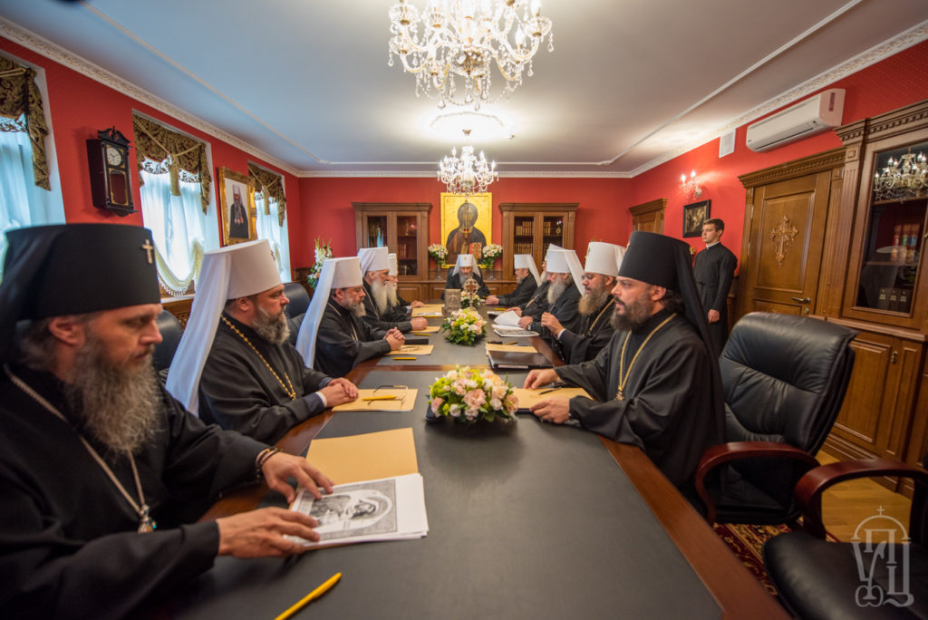 УПЦ МП вимагає, щоб екзархи Вселенського патріахату покинули Україну