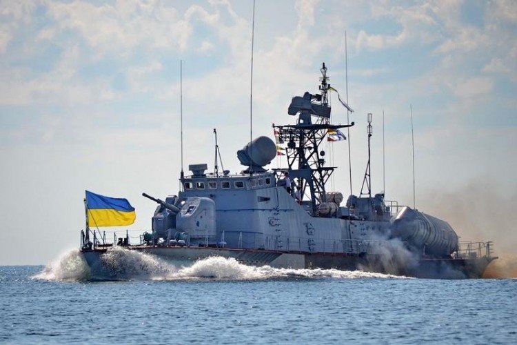 Військові кораблі України не супроводжуватимуть торгові судна в Азовському морі – Генштаб