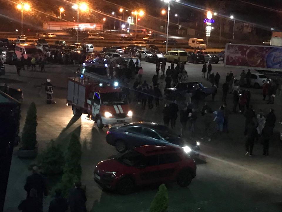 У найбільшому ТРЦ Житомира сталася пожежа: всі подробиці (Оновлено)