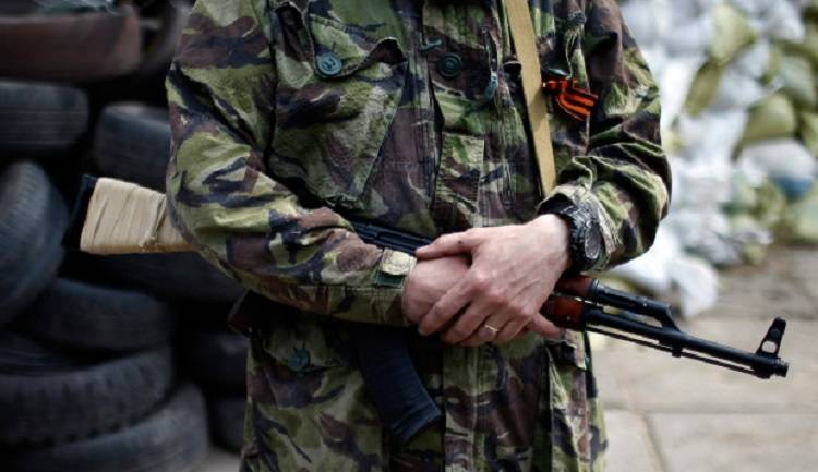На Луганщині окупанти затримують підлітків для встановлення їхнього віку: повнолітніх відряджають на війну