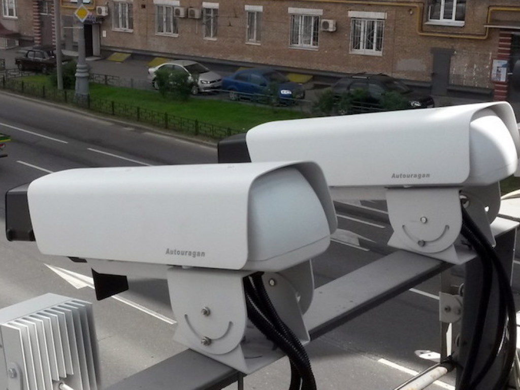 В Украине полиция начинает фото- и видеофиксацию на дорогах: где будут ловить нарушителей ПДД