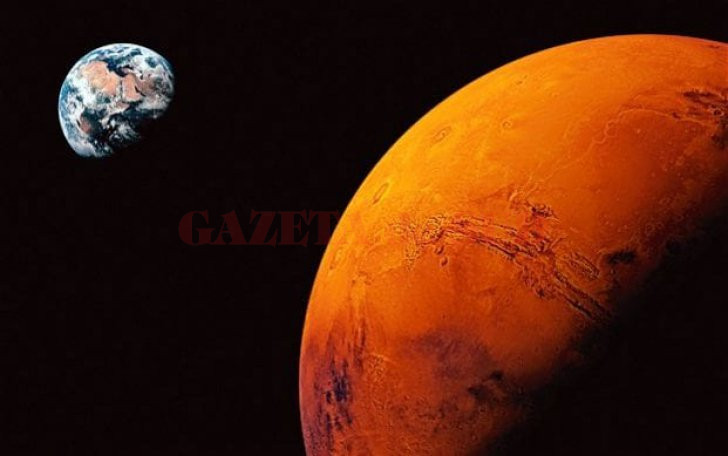 Вперше в історії наносупутники NASA сфотографували Марс