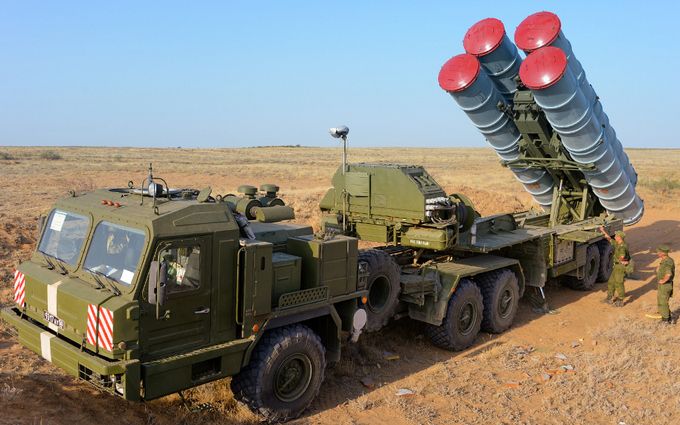 Безпілотник ОБСЄ зафіксував російські ракетні комплекси, танки та гаубиці на Донбасі