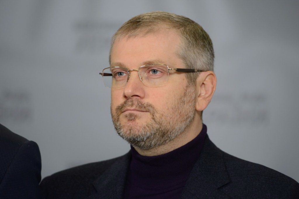 Рада не сняла неприкосновенность с депутата от «Оппозиционного блока» Вилкула