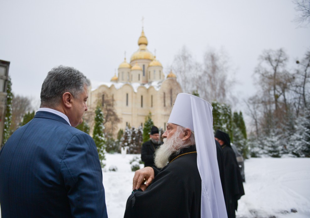 Владика Софроній дивиться в майбутнє Української помісної автокефальної православної церкви – Порошенко