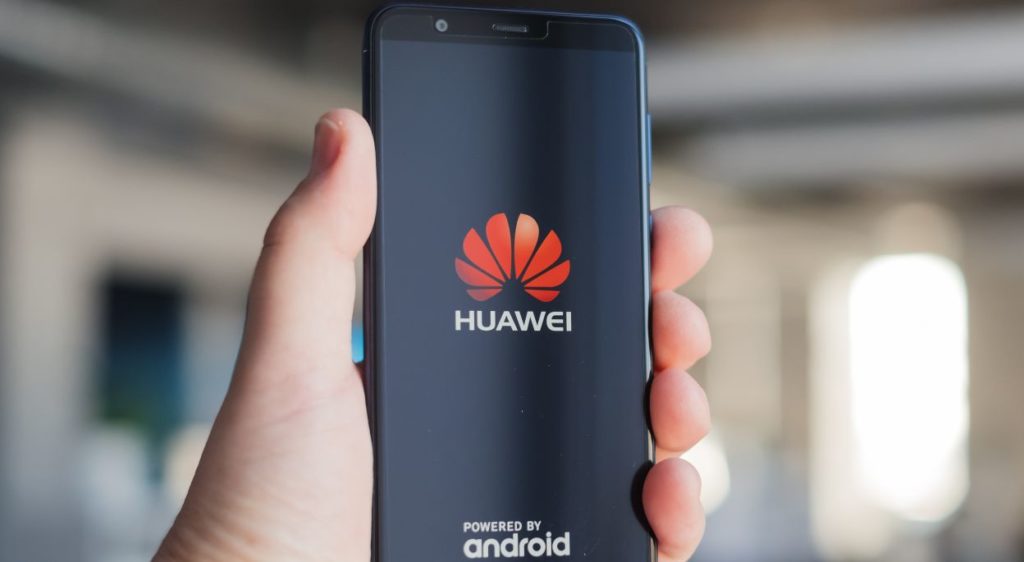 Huawei звільнила топ-менеджера, звинуваченого у шпигунстві в Польщі