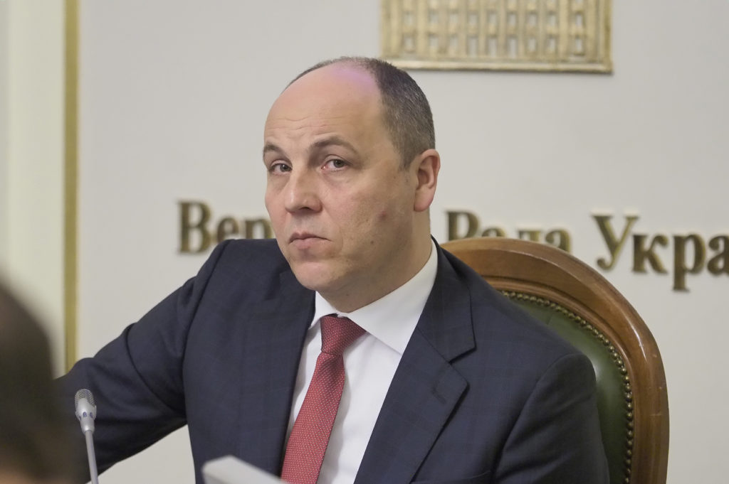 Парубій закликав Зеленського підписати закон про ТСК, який передбачає процедуру імпічменту президента